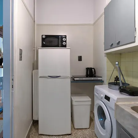 Homy Pagrati Flat 100 Mbps, 12' To Panathenaic Stadium, 5' To Metro Apartment Athens