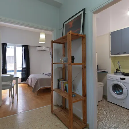 Homy Pagrati Flat 100 Mbps, 12' To Panathenaic Stadium, 5' To Metro *